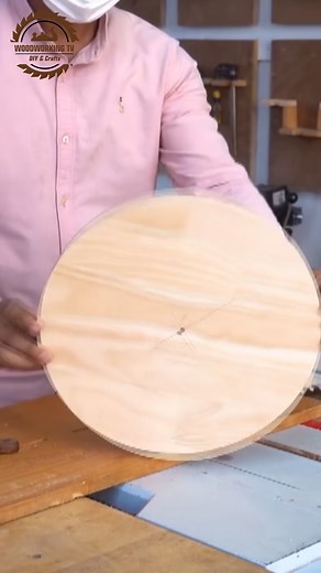8.9K views · 100 reactions | Woodworking Tooltip And Hacks For Table Saw Jig  #woodworking #tablesawjig #woodworkingtips #woodworkinghacks #accuratecuts #precisefitting #woodworkingcommunity | Woodworking TV | Facebook