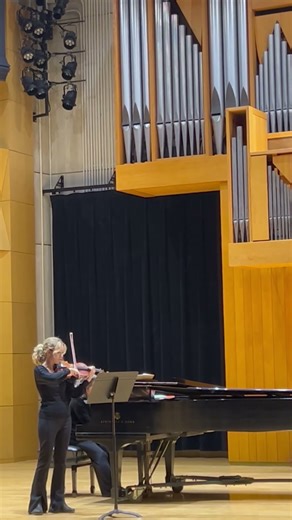 Beautiful Violinist - Beautiful Tunes