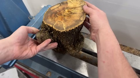 Torneado de madera - ¡Un tronco antiguo!