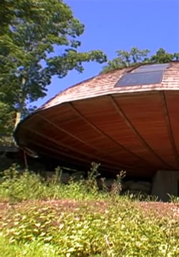 Extreme Homes S01:E01 - Castle, Revolving Home, Ferry