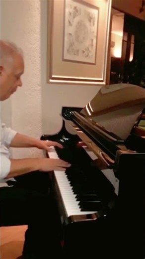 Tema do desenho Snoopy Piano. #snoopytheme #peanuts #charliebrown