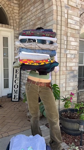 Amazing Thrift Haul: Vintage Finds from Goodwill Bins