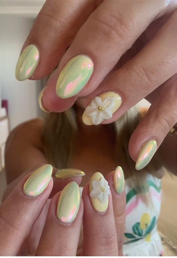 Creative Yellow Chrome Flower Nail Designs