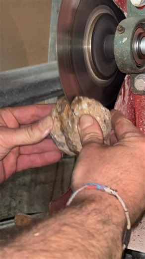 2.3K views · 77 reactions | Geode cutting #carlsonsrockworld #rockhound #rockshop #geode #crystals #LikeFollowShare #lapidary #SupportSmallBusiness | Carlson’s rock world | Facebook