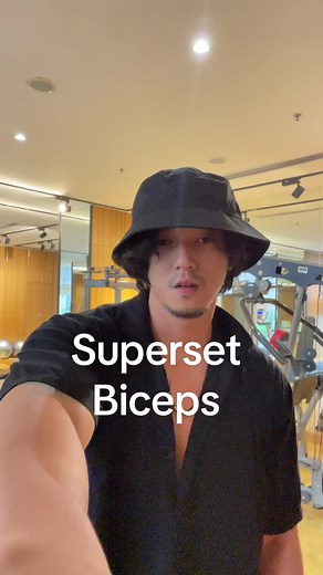 Tutor Chicken Leg V Body Peter Method Workout at Gym