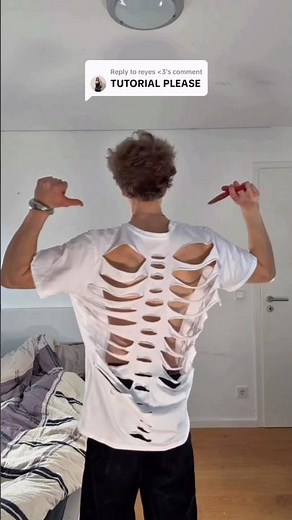 tumblr skeleton shirt cutout tutorial :D #halloween #fashion