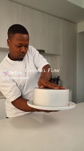 Caramel flan is one of those desserts that proves simple ingredients can create something incredible. Silky, rich custard baked gently in a water bath and finished with a deep amber caramel that melts into the sauce once it’s unmolded. Smooth, lightly spiced with cinnamon, and perfect served cold. 🍮 Ingredients ½ cup sugar (for caramel) 12 eggs 500 ml evaporated milk 500 ml sweetened condensed milk 250 g cream cheese 1 tbsp vanilla extract 1 tsp cinnamon Method \t1.\tPreheat oven to 325°F / 160