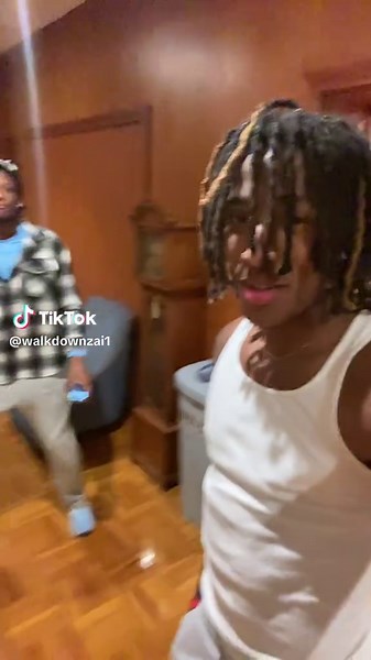 She always crying 😂, u didn’t get my part ITS ALWAYS ABOUT SARAH #dontletthisflop #fypage #foruoage #blowthisup