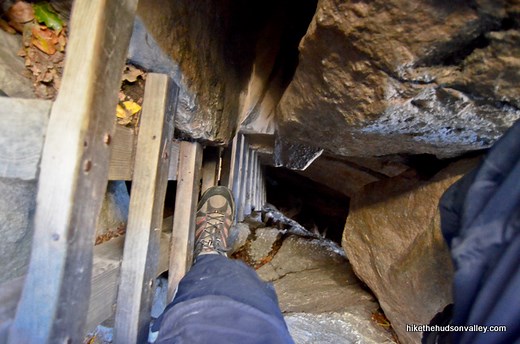 Mohonk Mountain House: Labyrinth and Lemon Squeeze | Hike the Hudson Valley