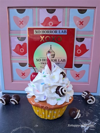 Vanilla Confetti Cupcake (sweet) – Handmade Bakery Display Piece - Etsy