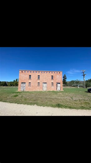 225 reactions · 20 comments | Here’s a sneaky peak inside the stables block , showing the stables,tack room and the hay/chaff loft. #héritage #heritagenewzealand #historic #historicnewzealand #homesteadstation #manor_n_castle #manorhouse #earnscleughcastle #edwardian #stables #horse #instagay #castle #renov #restoration | Earnscleugh Castle | Facebook