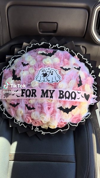 Creative Halloween Bouquet Ideas for Spooky Season