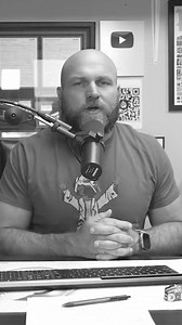 3.2K views · 15 reactions |  Is the bench press overrated or underrated for hypertrophy? Let's break it down: it hits the trifecta of trizes, pecs, and delts—major muscle groups, anyone? ️♂️ If you are benching accordingly, namely packing your lats and pressing for that rapid elbow extension, you will be activint your lats and building shoulder, pec, and tricep strength Bench press for hypertrophy? ABSOLUTELY! It's the ticket to getting SWOLE! | Garage Strength | Facebook