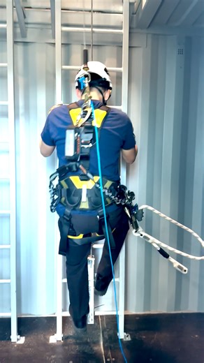 What topics are covered in the Wind Turbine Technician program? 🍃💨 You can expect to take courses like Energy Industry Fundamentals, Safety Compliance, Advanced Electrical and Industrial Controls, Renewable Energy and Control Devices, Wind Turbine Components and more. View more about courses: https://bit.ly/3XWzgDw #WindPower #Wind #Energy #UTITech | Universal Technical Institute