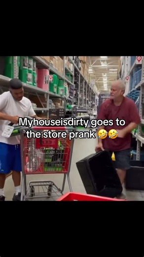 JackassesCatchers 🫏 on Instagram: "Leaf blower prank 🍂💨"