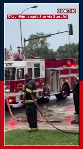 Gas Explosion Destroys BP Station in Chicago I Firefighters Battle Massive Blaze In Chicago | N18S