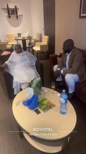 C’est un immense honneur d’avoir été reçu par la diva, maman Oumou Sangare. Cette rencontre a été l’occasion parfaite de lui présenter notre futur projet immobilier qui verra le jour à Brofodoumé. | Sako Issouf