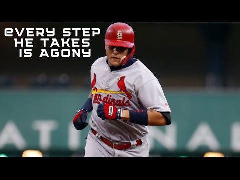 This Play Proves Yadier Molina Has ZERO Speed