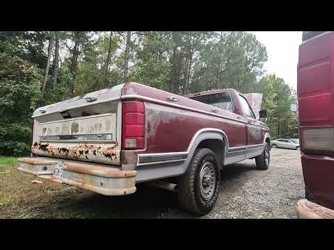 What the h3llee Farmboy 1982 F150 Start up you trick me again.