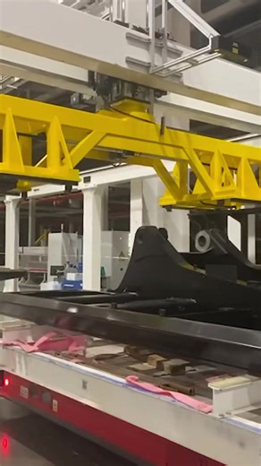 Heavy-Duty Gantry Crane for Industrial Use