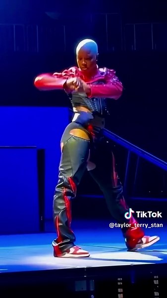 Choreography by Taylor Terry: A Dance Moment