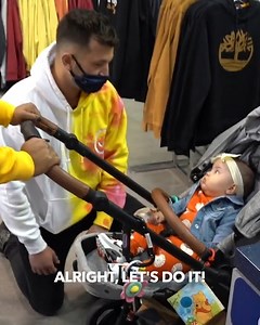 865K views · 1.1K reactions | Random acts of kindness can really make someone's day ❤️ | LADbible | Facebook