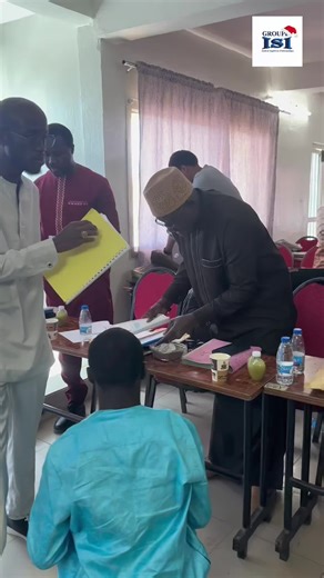 🎓 Félicitations à Abdoul Aziz Ndiaye ! Après trois années de formation, Abdoul Aziz Ndiaye vient de franchir une étape majeure de son parcours académique en soutenant avec succès sa Licence en Informatique Appliquée à la Gestion des Entreprises. Ce moment marque l’aboutissement d’un travail rigoureux, d’une persévérance constante et d’un engagement remarquable. Cette formation lui a permis d’acquérir des compétences solides alliant informatique, gestion et solutions numériques adaptées aux entr