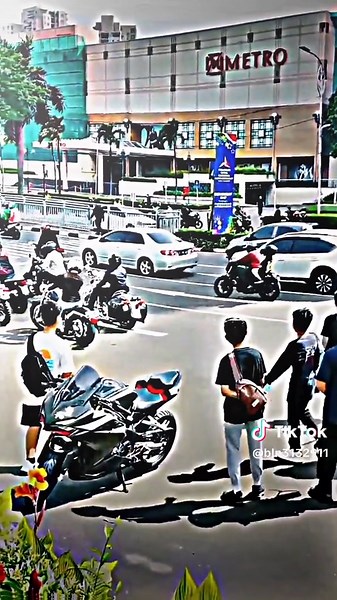 Kawasaki Ninja H2 Sounds - Enjoy the Thrill!