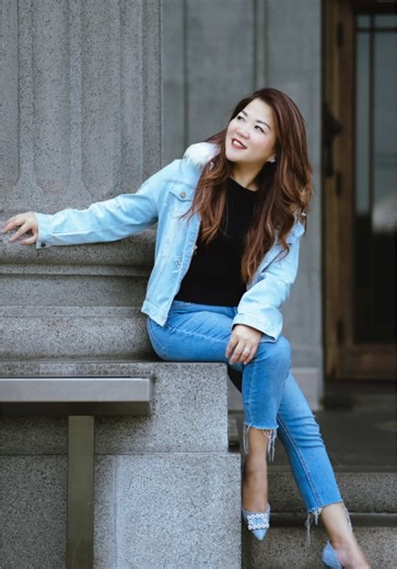 Posing Tips for Ladies: Elevate Your Photography Game