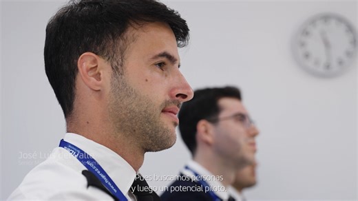 Abrimos una nueva convocatoria del programa Iberia cadetes y te ayudamos a cumplir tu sueño de volar en la compañía líder entre Europa y América Latina. Buscamos jóvenes con grado universitario que quieran dar el salto a la aviación profesional con la formación que acabamos de lanzar, por sexto año, en colaboración con la escuela de piloto de línea aérea FTEJerez. Solo necesitas tener un título universitario, un nivel B2 de inglés, talento y muchas ganas. El plazo de inscripción está abierto has