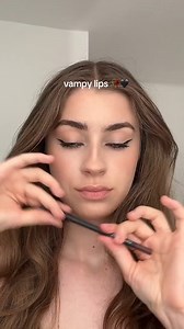 Vampire lipssss tutorial 🦇 💋 😱 #makeuptutorial #lipstick | Beauty Tips