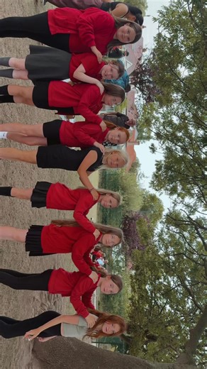 Frey& her besties🫶🏻 #prom #2025 #bestiegoals #year6leavers