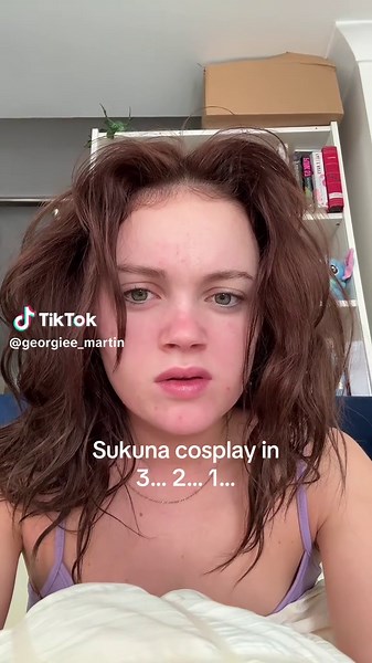 Creative Fem Sukuna Cosplay Transformation