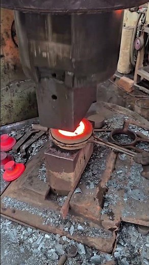 Inside the forging factory Extreme Heat, Flawless Teamwork #industrial #forging #process #factory