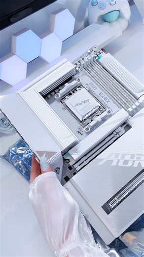 Cleanest PC Build with GIGABYTE X870 AORUS STEALTH ICE