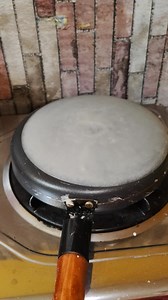 145K views · 941 reactions | Teflon non-stick upside down easy to use to make spring roll wrappers‼️ #stretfood #foodie #food #springsroll #lumpia | Luti Risol BarBar | Facebook