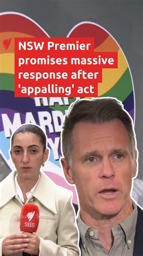 Advocates for the LQBTQI community have called for law reform and prevention programs after videos surfaced online showing gay and bisexual teenagers being violently assaulted. Members of the community say they're nervous — particularly in Sydney — ahead of this weekend's Mardi Gras festivities. For the latest news, visit: https://bit.ly/3qBhrgi | SBS News