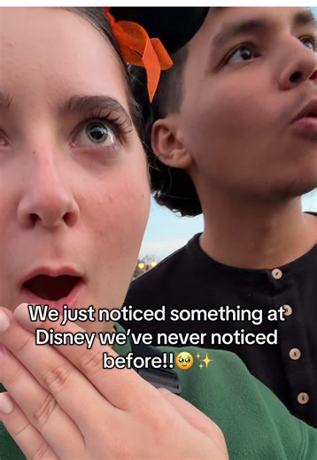 I can’t believe I never noticed this little tink statue 🥹✨💚 #disneytiktok #disneyworld #magickingdom #tinkerbell #disneymagic @Disney Parks