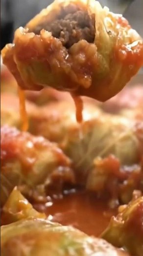 🥬 Stuffed Cabbage Rolls (Classic Comfort Recipe!)