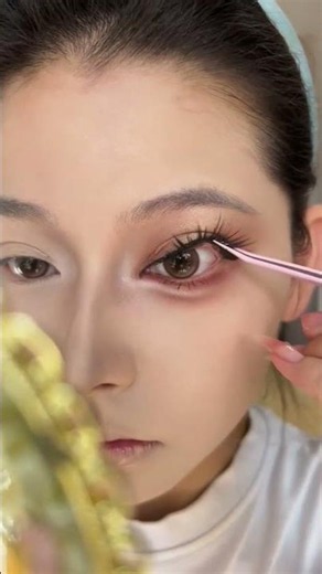 Snatched Nose Contour & Dramatic Doll Eye Makeup 😍 #shorts #makeup #makeuptutorial