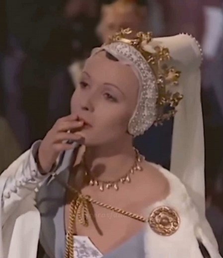 Claire Bloom as Anne Neville in Richard III (1955)