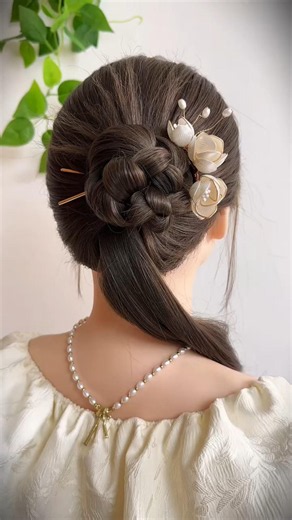 Hair Style tutorial #longhairgrowthtips #hairstyle #longlayerhaircut #diyhairstyle