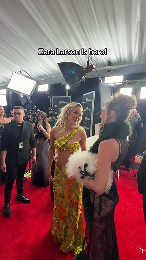 Zara Larsson's Grammy 2016 Performance of Lush Life