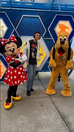 Thomas seeing Minnie and Pluto together #shorts #disneyland #autism