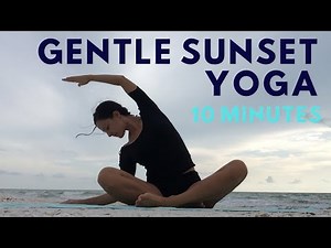 Sunset Yoga On The Beach | 10 Minute Gentle Evening Yoga 🌅
