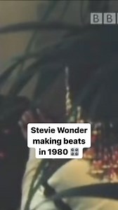 13 reactions | In this BBC footage from 1980 at Abbey Road Studio, Stevie Wonder made a beat using a Linn LM-1 Drum Computer created by Roger Linn. This drum machine was the precursor to the MPC. #steviewonder #vintagegear #drummachine #musicinspiration #abbeyroad | Uncle Jamms Army | Facebook