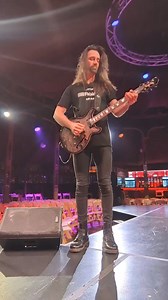 Soundcheck riffin' | Leon Todd