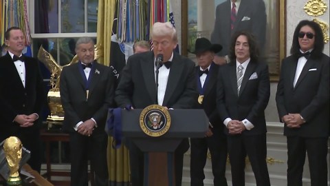 Trump honors America’s cultural icons in Oval Office: ‘Most accomplished class ever’