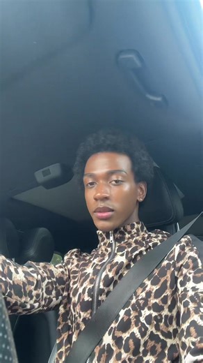 Dancing with a stranger 🙂‍↕️