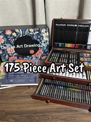 What a great set!! 🎨🖌️ #art #artset #drawing #artsupplies #painting